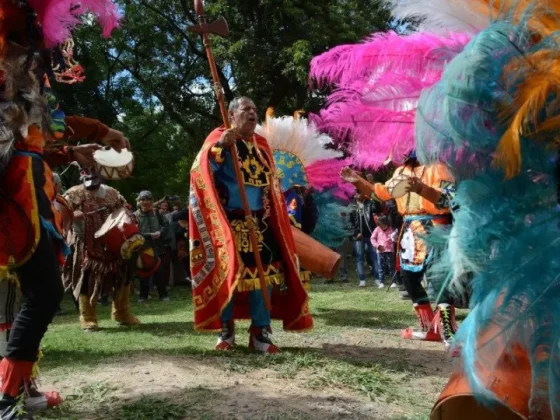 La Comparsa Los Inkas del Tawantinsuyo celebra sus 25 años en el Mercado Artesanal de Salta