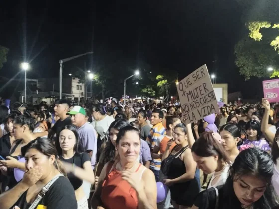 "Queremos saber la verdad": vecinos de "Juli" marcharon pidiendo justicia