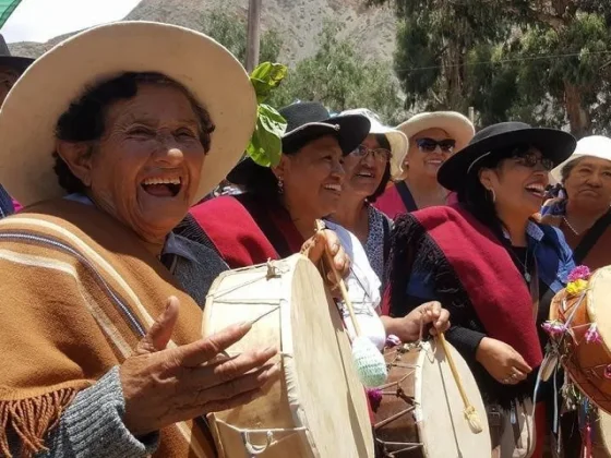Viví el Jueves de Comadres en el Mercado Artesanal
