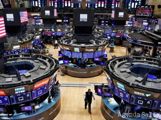 La reacción del mercado es negativa tras el fracaso de la Ley Ómnibus.