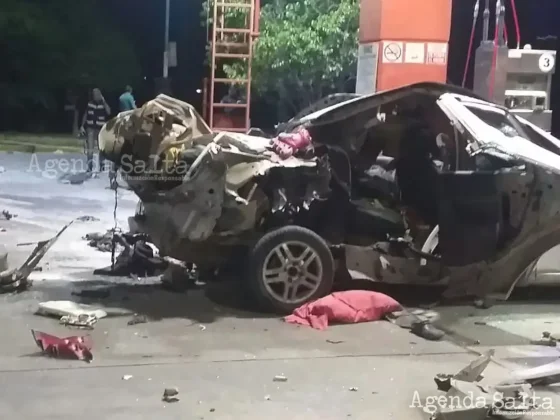 El automóvil tras la explosión