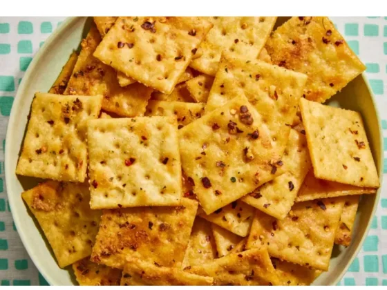 Galletas "crackers" saladas para el mate o la picada en 30 minutos y con solo 4 ingredientes