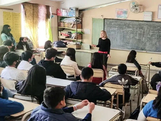 Gremios docentes amenazan con un paro a nivel nacional