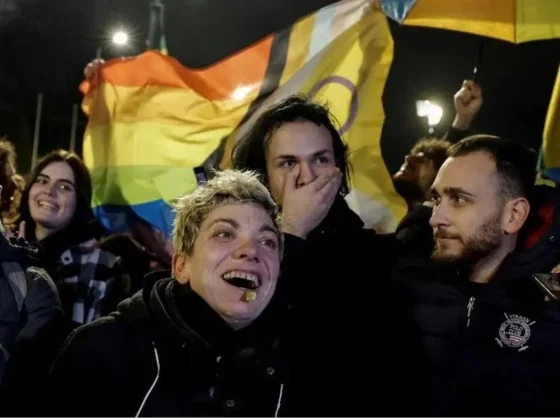 Grecia se convirtió en el primer país de religión cristiana ortodoxa en legalizar el matrimonio igualitario