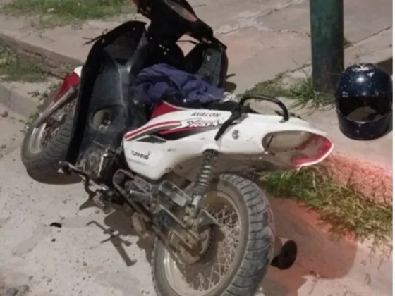 Autoridades policiales recuperaron una motocicleta robada