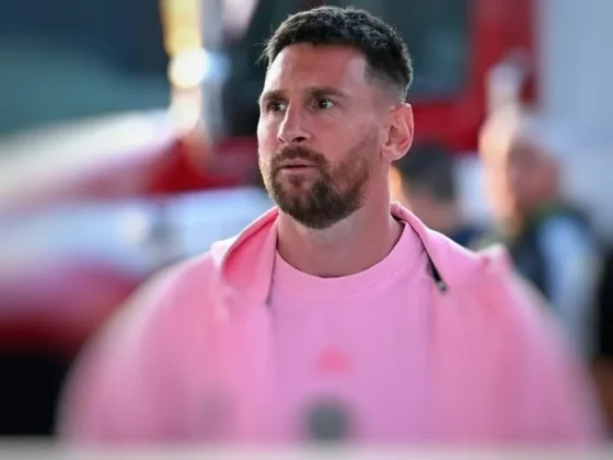 Un detalle en los auriculares de Lionel Messi volvió locos a los fanáticos de la Selección argentina