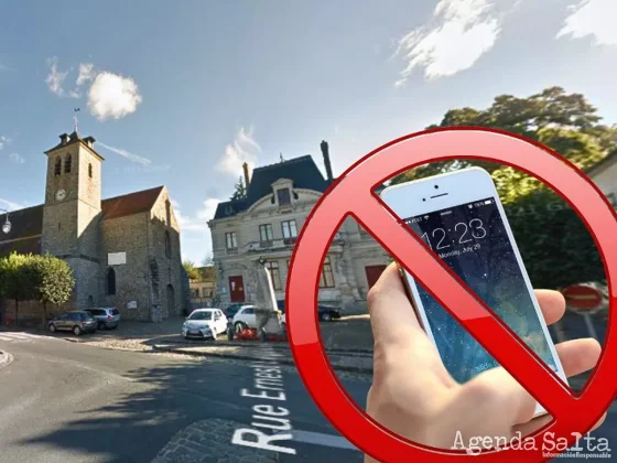 Un pueblo frances prohibió el uso de celulares en la calle