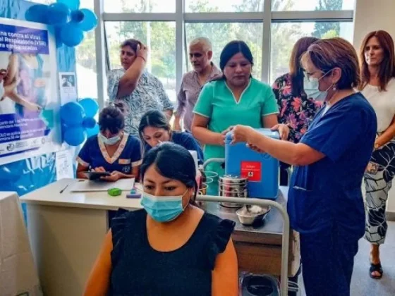 Comenzó la vacunación a embarazadas contra el virus sincitial respiratorio
