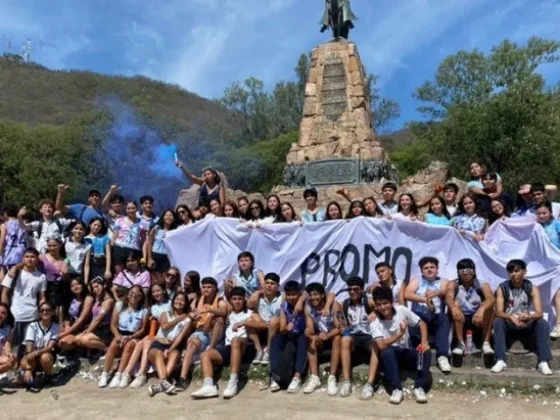 "UPD": el ritual de la Promo 24 para empezar las clases