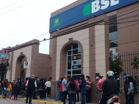 El Banco Santiago del Estero fue multado por su mala atención