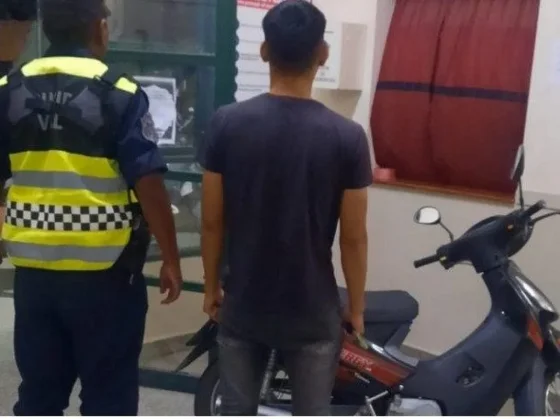 En un control policial, detienen a salteño con pedido de captura y a otro con una moto robada