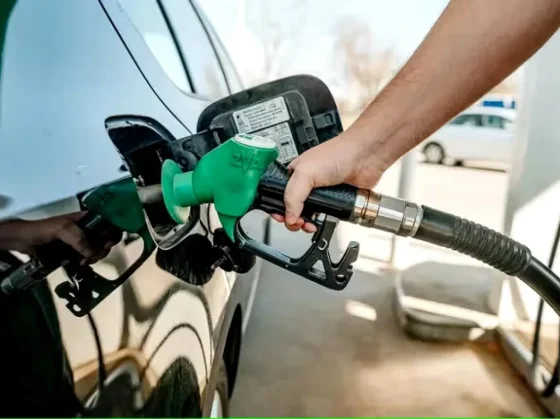 Cuanto costará llenar el tanque de nafta en YPF a partir de abril tras los aumentos