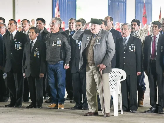 Homenaje con antorchas a los salteños caídos en Malvinas