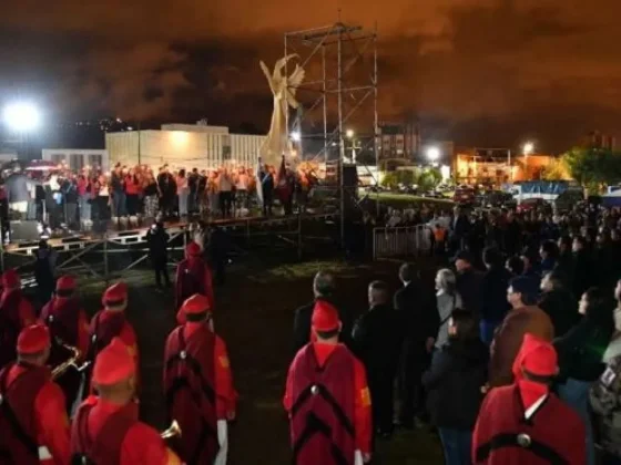 La comunidad salteña conmemoró el 42 aniversario de la Guerra de Malvinas