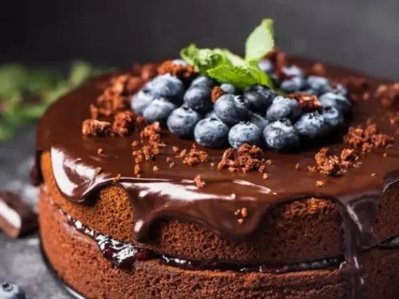 Sin harinas, mantecas: la torta de chocolate más sana y que se prepara en dos pasos