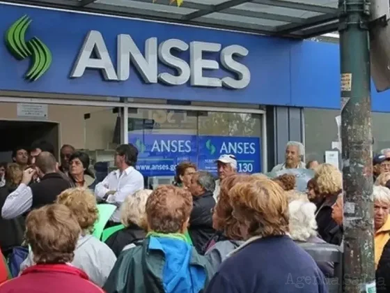 Este viernes se confirmará el nuevo aumento para jubilados de mayo en Anses: ¿de cuánto será?