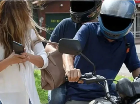 Salteños fueron acusados de intentar robar a una mujer bajo la modalidad "motochorros"