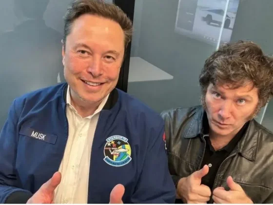 Javier Milei se reunió con Elon Musk y recorrió la planta de Tesla