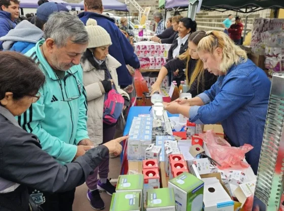 Más de 20 mil personas visitaron “El mercado en tu barrio” en plaza España
