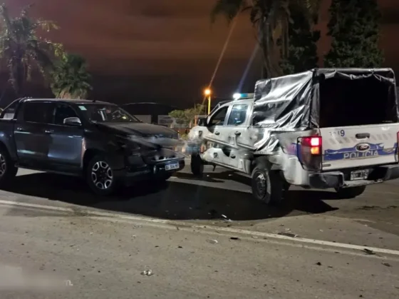 Otro accidente en Av. Paraguay: borracho chocó a camioneta de la Policía y casi atropella a los uniformados