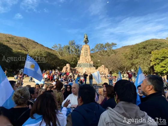 El PRO Salta participó de la marcha nacional en contra del Gobierno