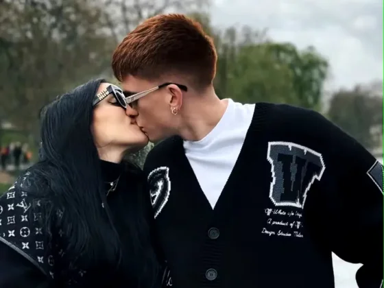 Valentín Barco y su novia, Yaz Jaureguy, festejaron el Día del Beso de una manera muy especial