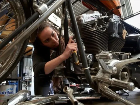 Este viernes se realizará un Taller de Mecánica de Motos exclusivo para mujeres