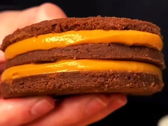 La receta de los alfajores chocotorta, una reversión de la clásica torta: fáciles y súper deliciosos