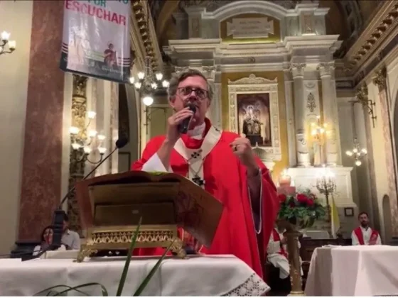 La Iglesia se sumó a las críticas y les pidió empatía a los legisladores: “No se aumenten los sueldos”