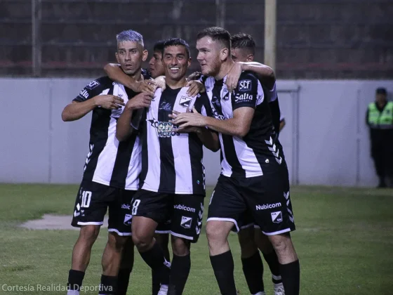 Central Norte se lo dio vuelta a Crucero y llega invicto al clásico con Juventud Antoniana