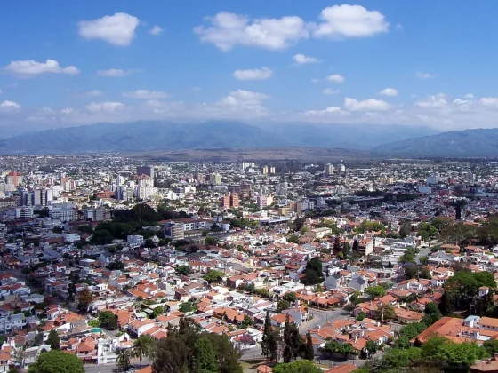 La semana arranca con mucho calor, pero podría desmejorar y enciende las alarmas