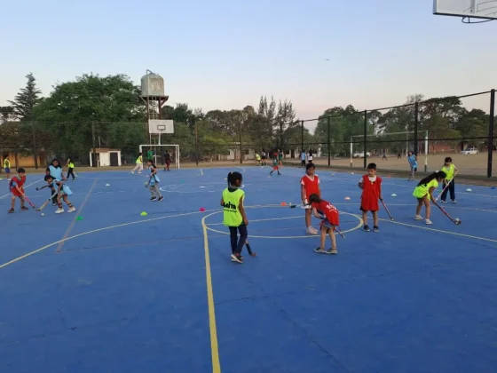 Mañana se realiza un Encuentro de Escuelas de Hockey en el club Cachorros