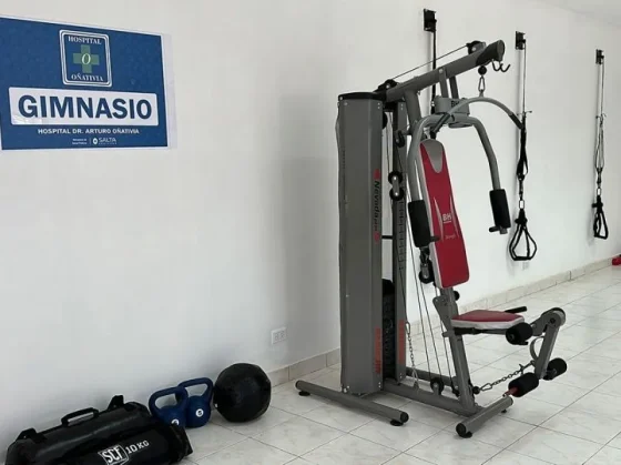 El Ministerio de Salud y el Municipio Capital habilitaron un gimnasio en el natatorio “Juan Domingo Perón”