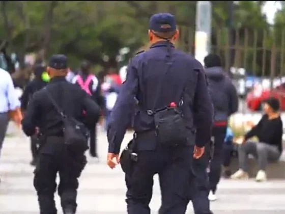 Tras las denuncias del Materno Infantil desalojaron a vendedores de comida callejera