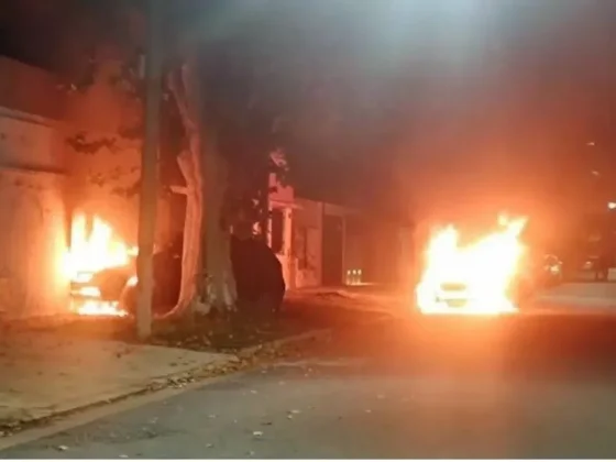 Rosario: prendieron fuego 13 autos y dejaron una nueva amenaza contra Patricia Bullrich