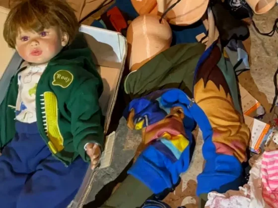 La macabra colección de muñecos del mayor pedófilo de Argentina en internet