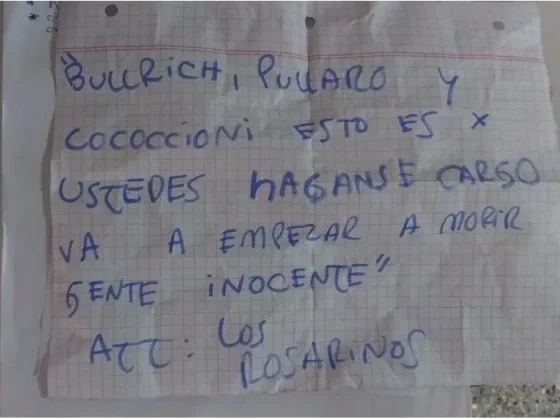 Rosario: Prendieron fuego cuatro autos y dejaron una nueva amenaza a Bullrich y Pullaro