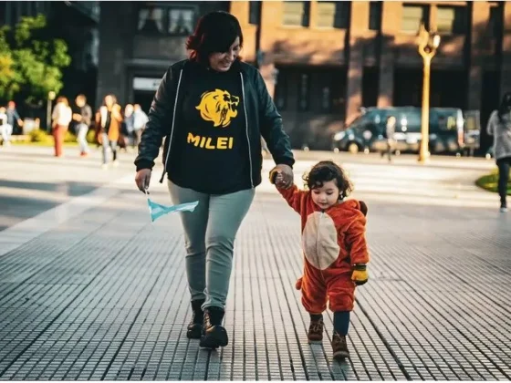 El “bebé Milei” cumple dos años y su mamá desborda optimismo