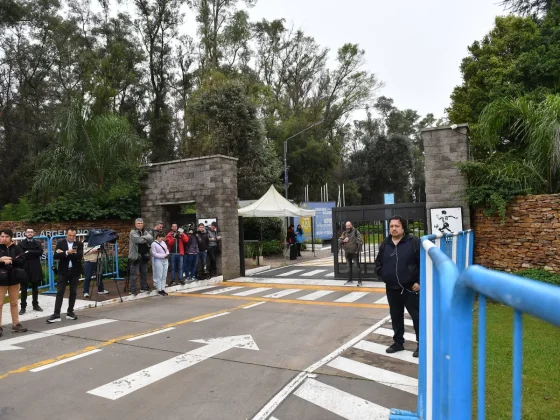 La despedida a César Luis Menotti: Passarella, el Pato Fillol, José Pekerman y Lalo Maradona visitaron el predio de la AFA