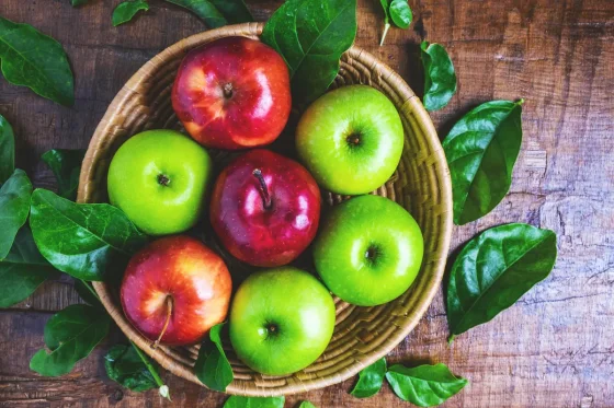 Manzanas verdes o rojas: diferencias, cualidades y cuál de las dos es mejor