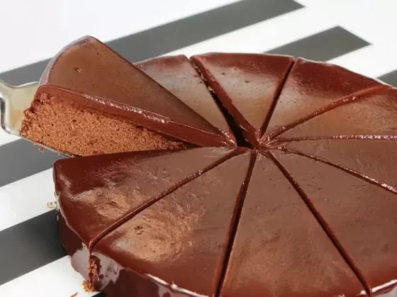 Cómo hacer "la torta de la felicidad" con solo dos ingredientes