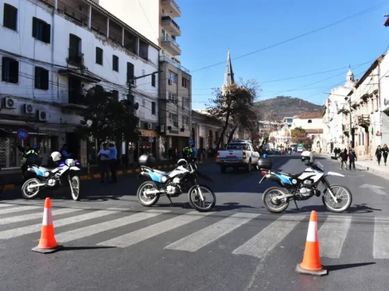 Operativo de tránsito por los actos y desfiles por el 25 de Mayo