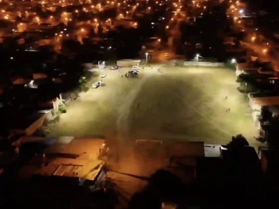 Instalaron nuevas LED en la cancha de fútbol de Juan Manuel de Rosas