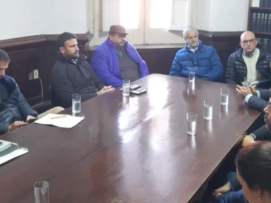 Categórico rechazo al proyecto de los legisladores litigantes