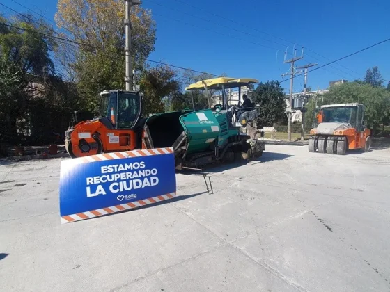 Avanza la construcción del nuevo pavimento en Av. Saavedra