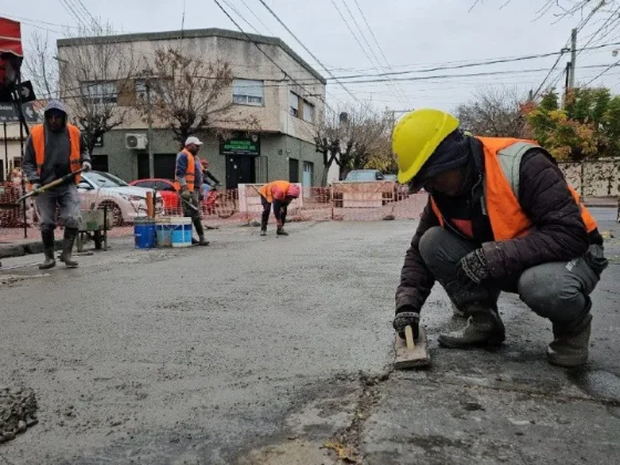 OBRAS EN MARCHA: Se colocó nuevo hormigón en Junín y Rivadavia