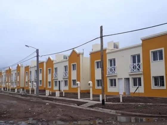 Millonario robo en El Huaico: entraron por el balcón y fueron directo a los dólares