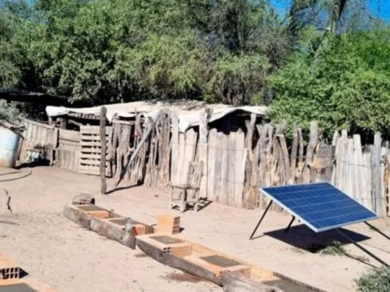 REMSa entregó equipos de paneles solares para el paraje Yuchán