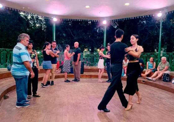 Este sábado habrá un nuevo encuentro de tango y milonga en la Glorieta