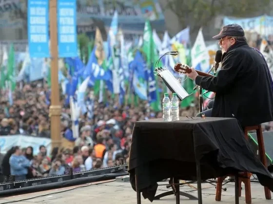 Silvio Rodríguez sobre Milei: “Al menos lo votaron”